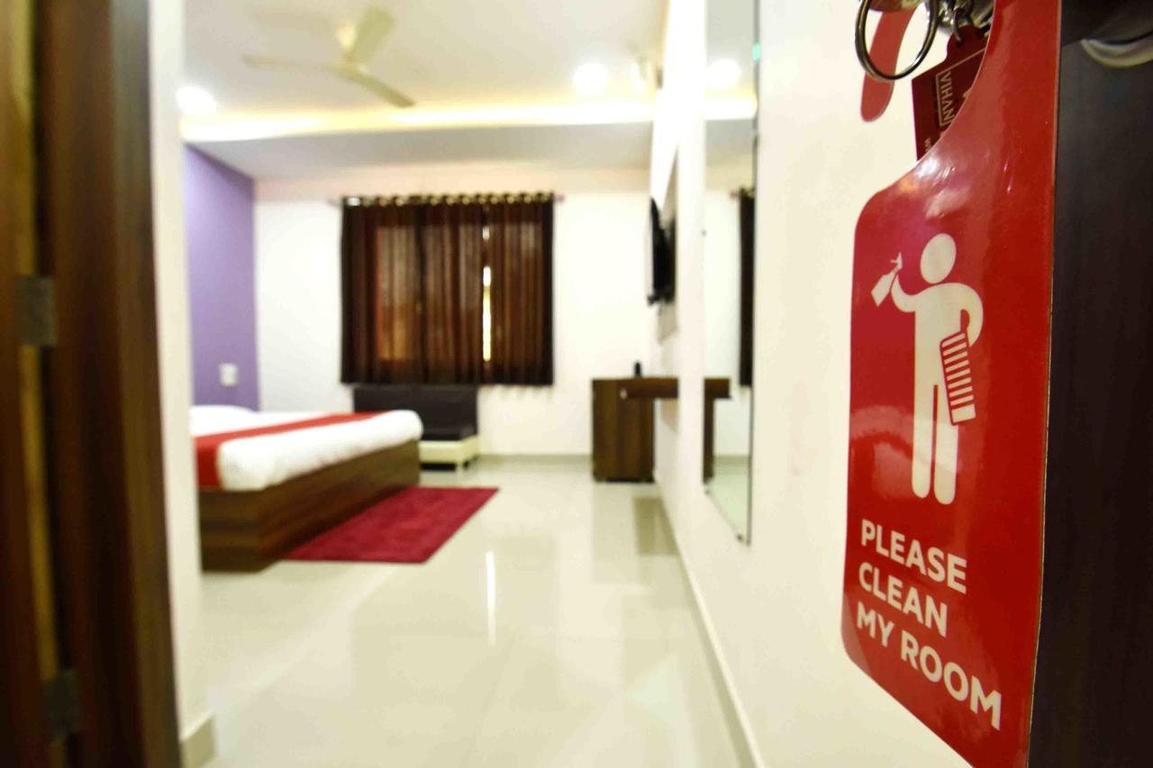 Hotel Hori Palace Удджайн Экстерьер фото